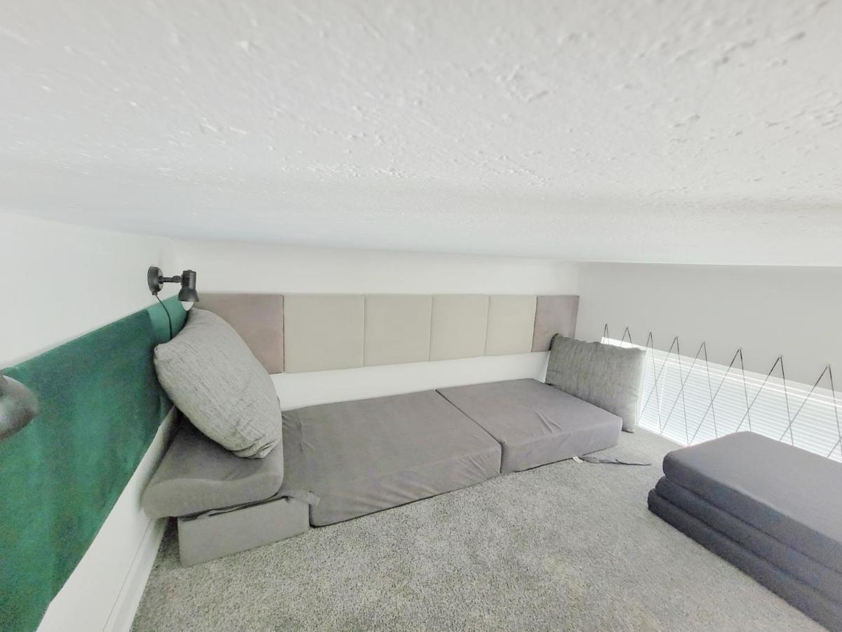 Grand Theater Apartments Lodź Bagian luar foto